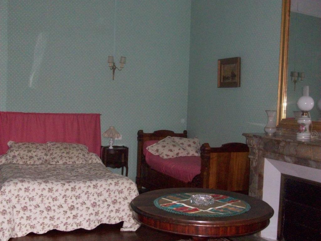 Le Domaine Du Chapitre Bed & Breakfast Carcassonne Room photo