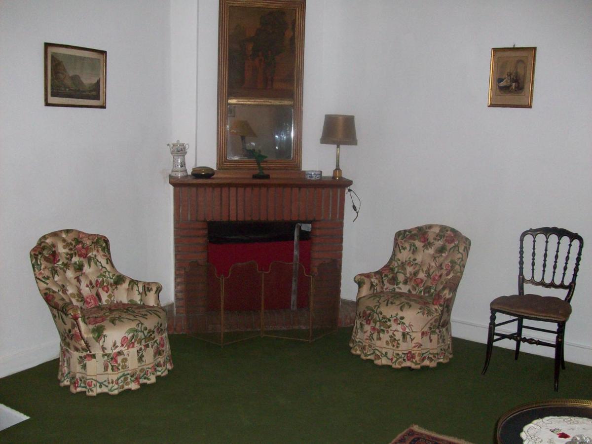 Le Domaine Du Chapitre Bed & Breakfast Carcassonne Exterior photo